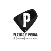 Platico-e-piedra